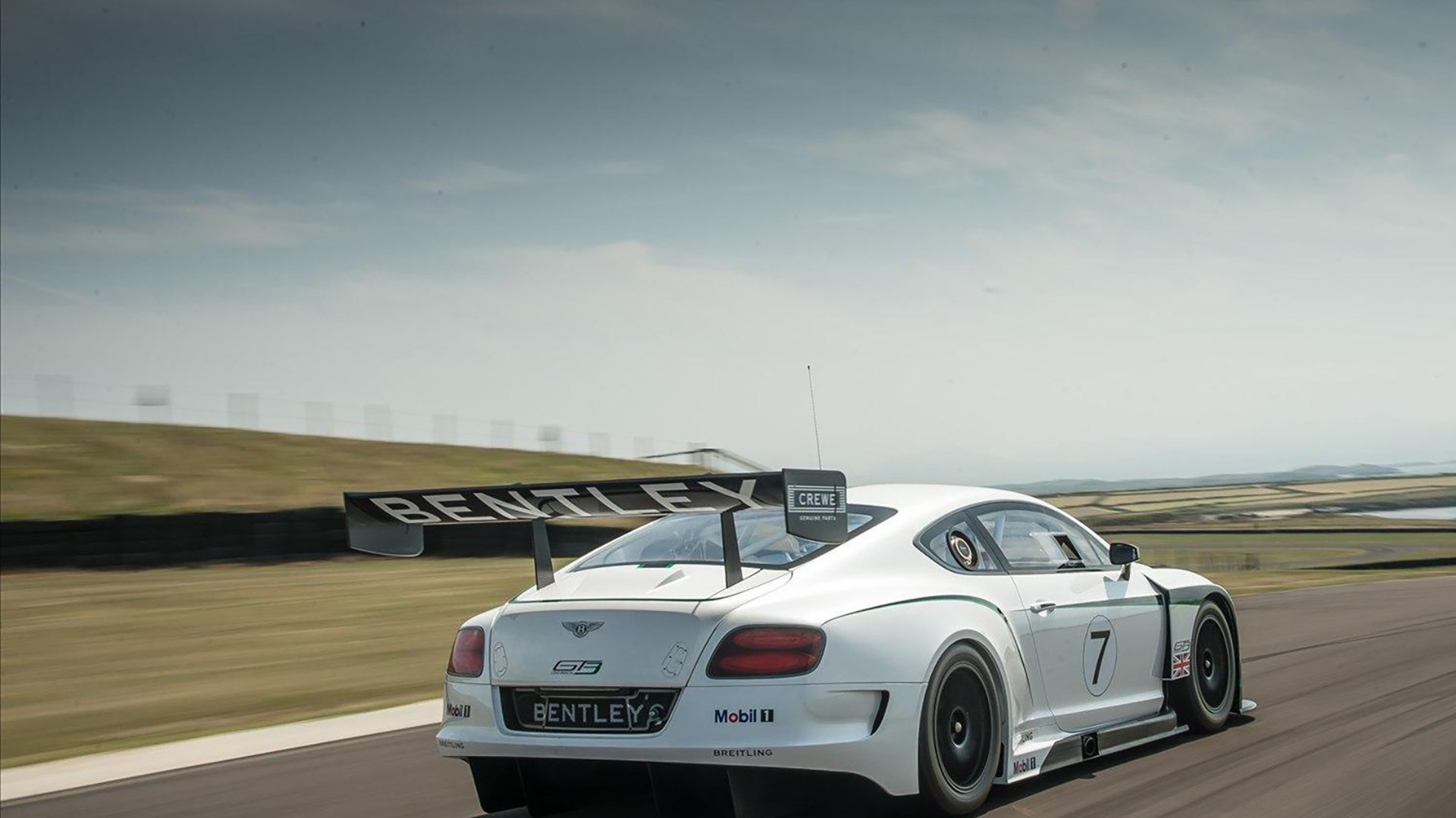 九游娱乐(jiuyou)官网-迪巴拉连续助攻，意甲中场核心表现抢眼，迪巴拉踢足球视频