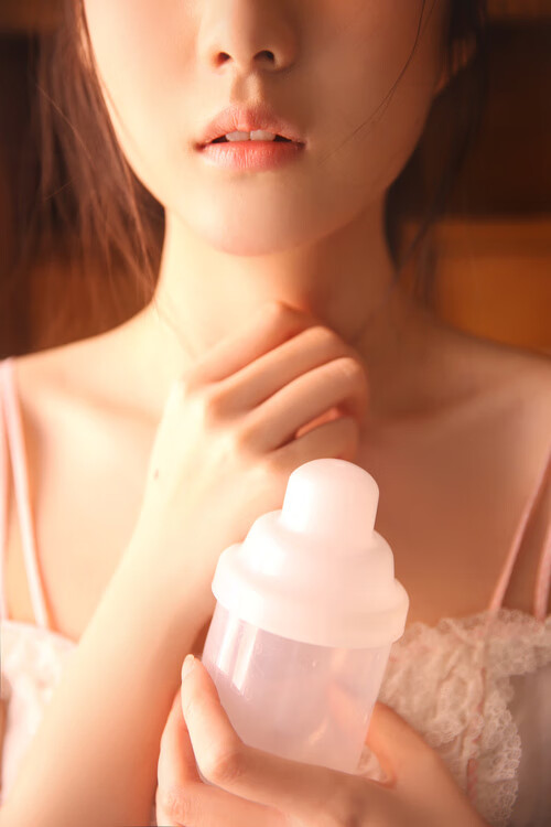 “东安湖体育公园迎来跑酷明星，挑战全新极限”