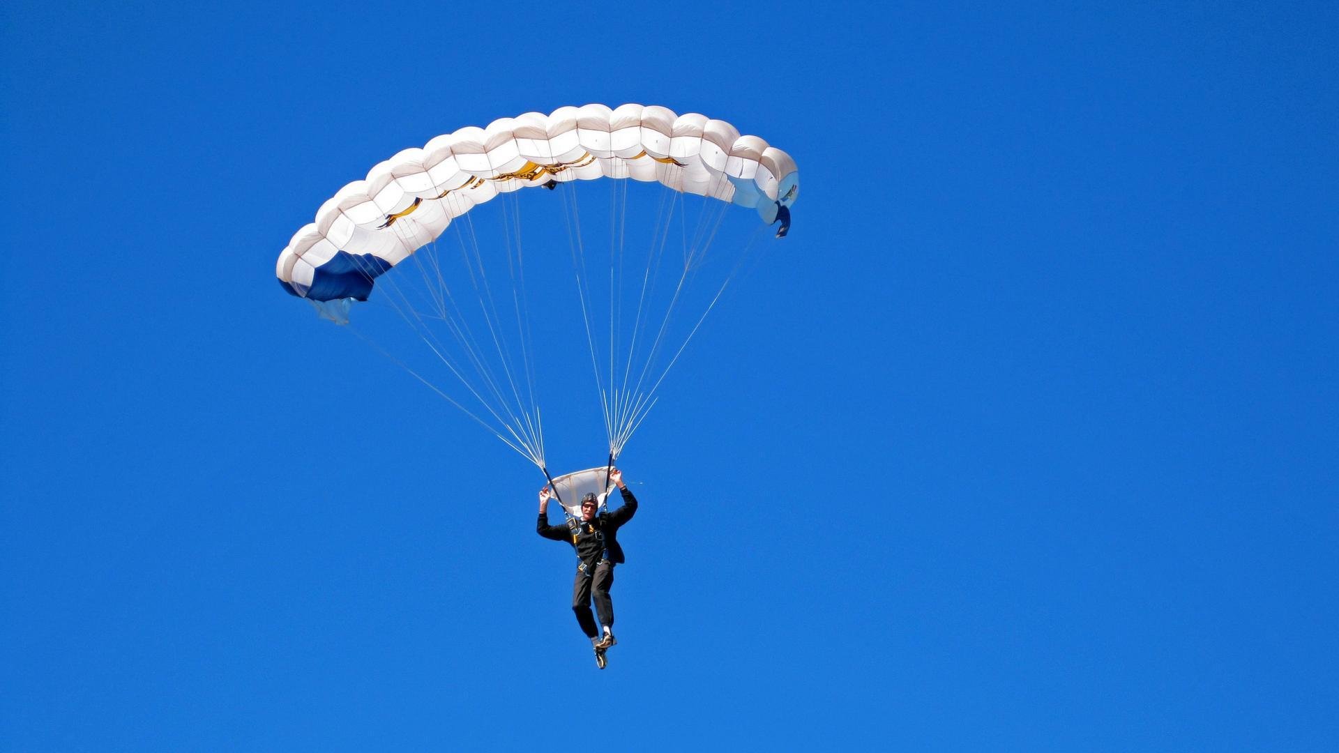 【坎坷之路】马克·塞尔比从逆境到巅峰的心路历程，马克塞尔比历史地位